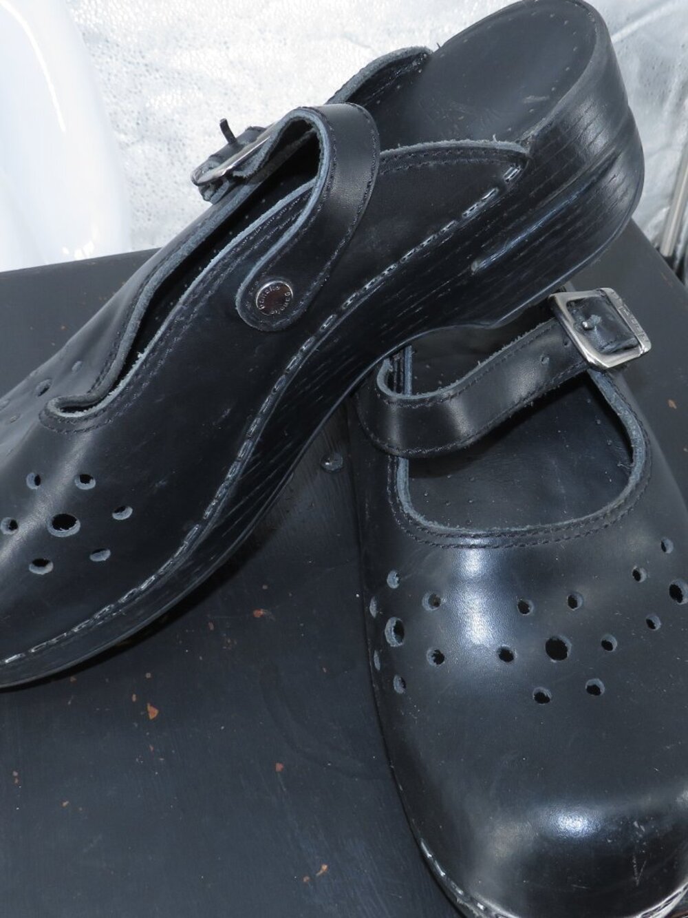 Dansko black leather clogs Mary Jane shoes size 39 8.5 9 comfortable nurse Y2K